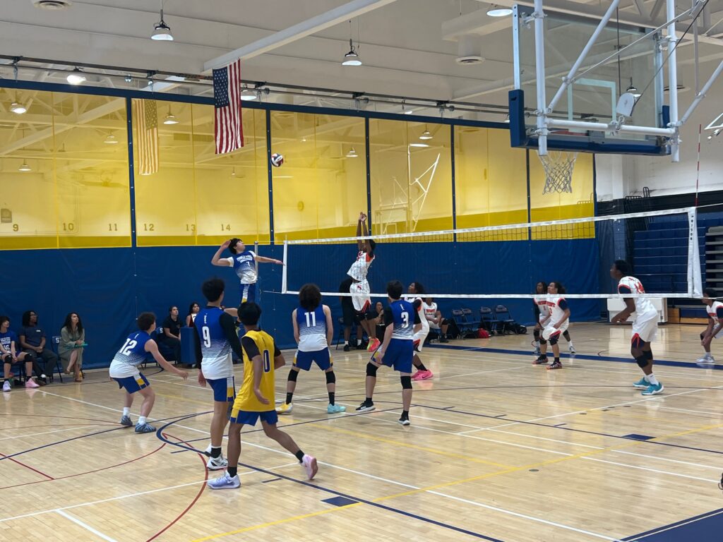 Boys Volleyball Has Undefeated Season!